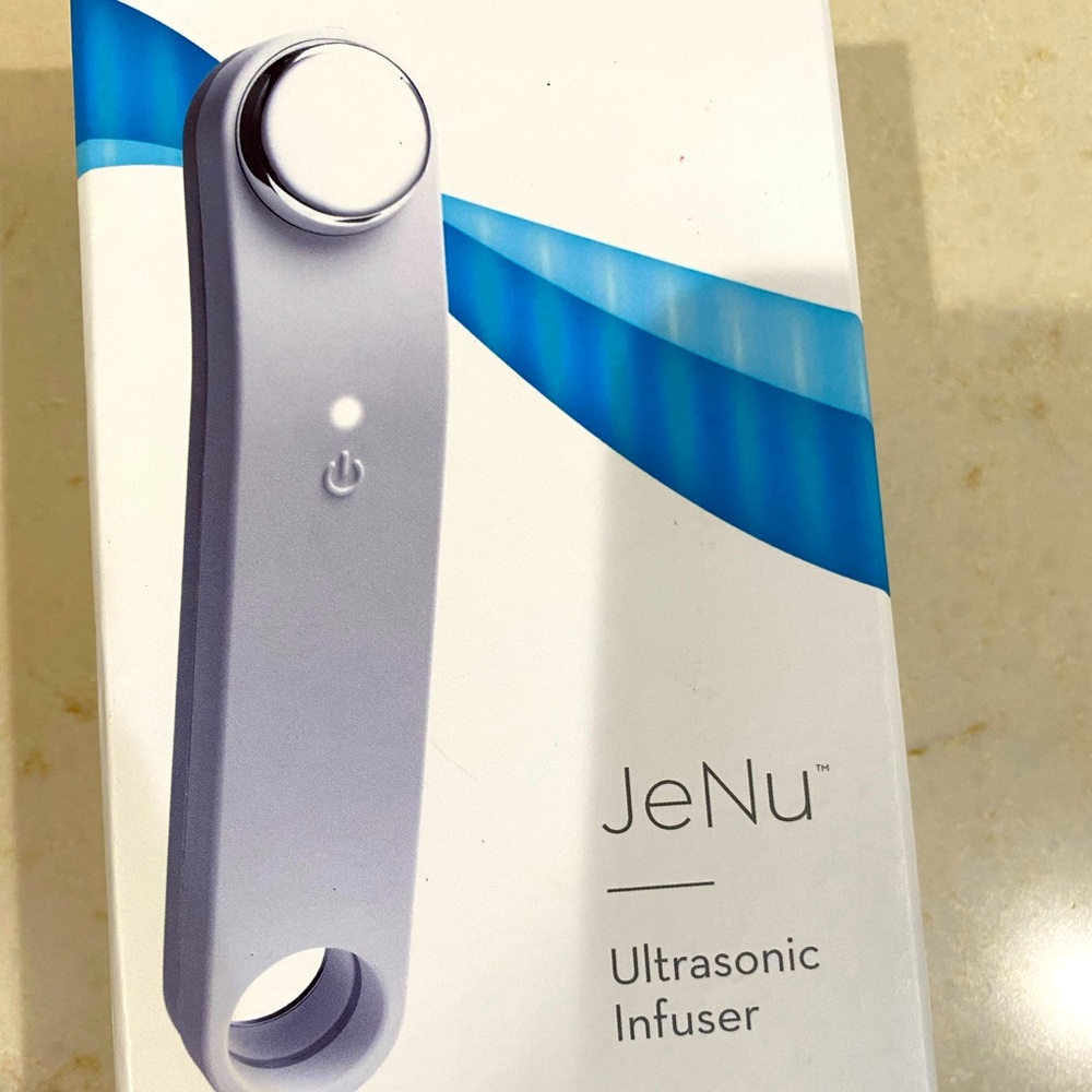 Jenu Ultrasonic Infuser For Minimizing Wrinkles And Tightening Skin